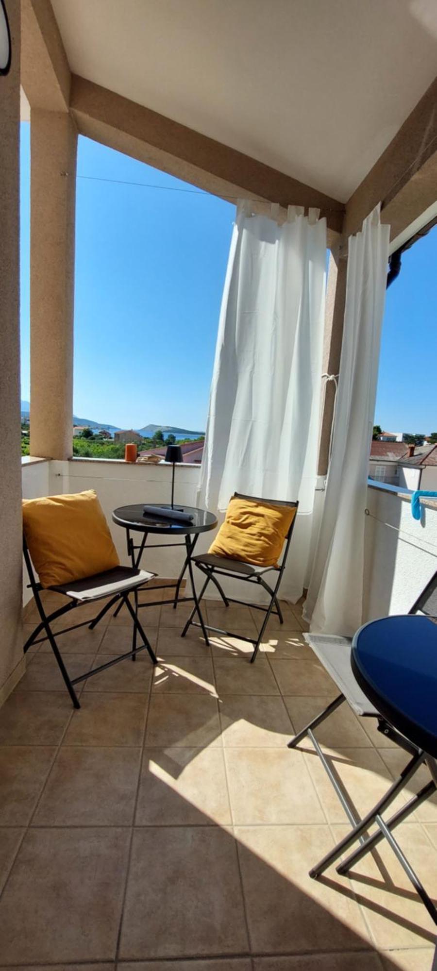 Apartments Leon 2 Banjol 外观 照片